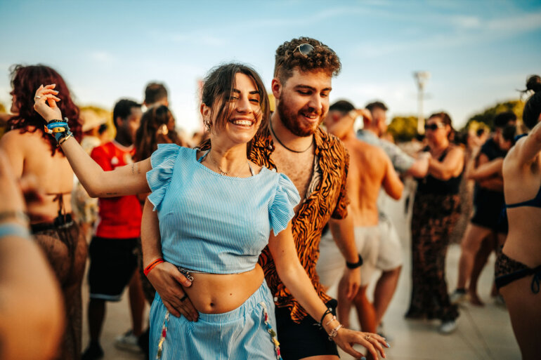 SOCIAL DANCING