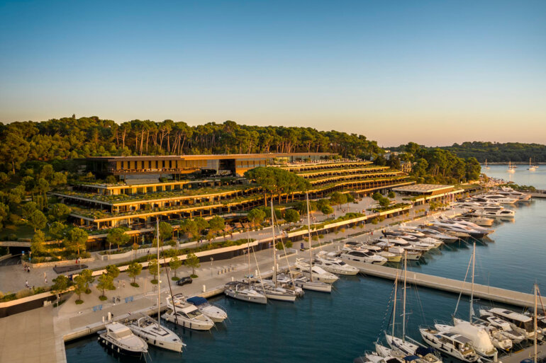 Grand Park Hotel Rovinj (5+*)